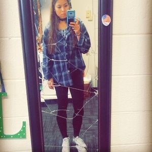 Meet your Posher, Lela